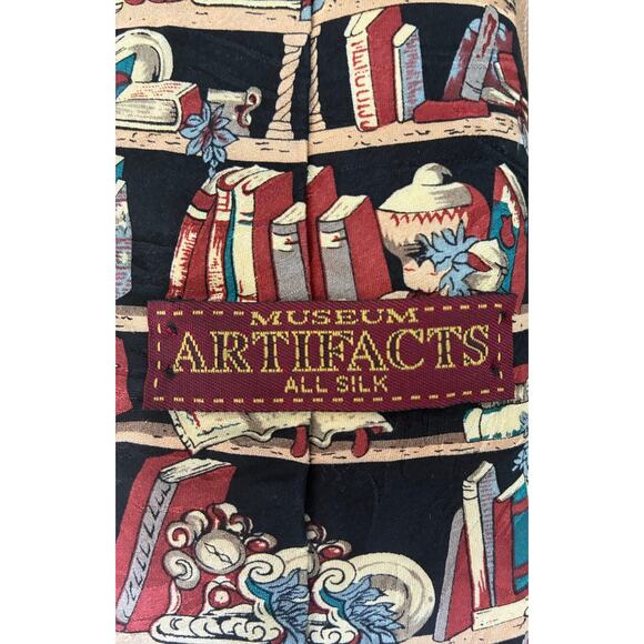 Museum Artifacts Silk Tie Books - Picture 5 of 6